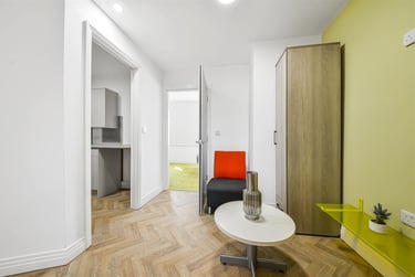 1 bed flat, 1403-1407 Pershore Road, Stirchley, Birmingham, B302JR - Image 1